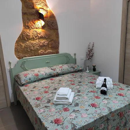 招待所 Il Vicolo 3*